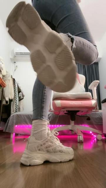 074203xhzjz7737539r3hj.jpg