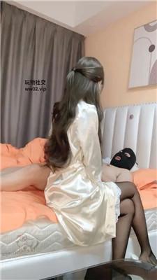 122044gbw1mwbk19231knh.jpg
