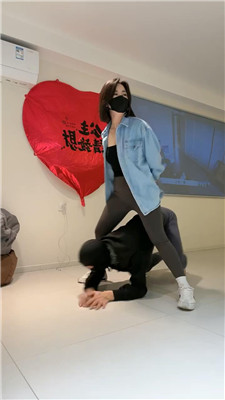 辣姐_20250102231208.JPG