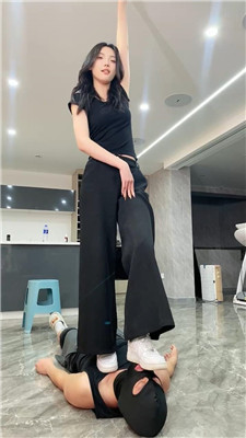 麋鹿银儿_20250120223000.JPG