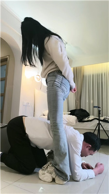 2503142149_20250314215254.JPG
