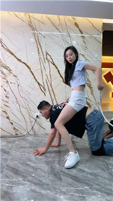 麋鹿银儿_20250515205225.JPG