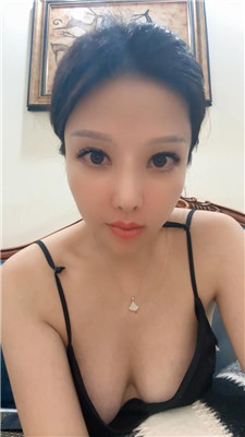 【无敌娘子】凑过来坐狗脸    250625-30BP