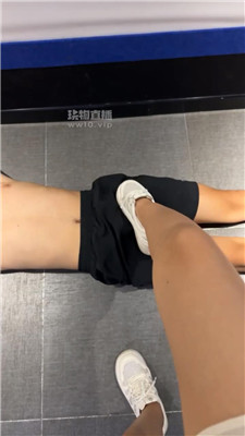 【王哥】脏鞋蹂躏踩骚贱奴
