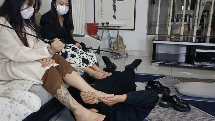 素人新人双女S第二场调教