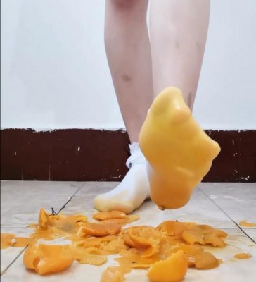 小兰jk花边棉袜踩橘子 ACYC-4052BP