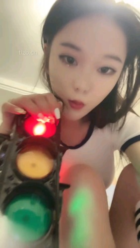 九九女王:空军棉袜裸足红绿灯38:21